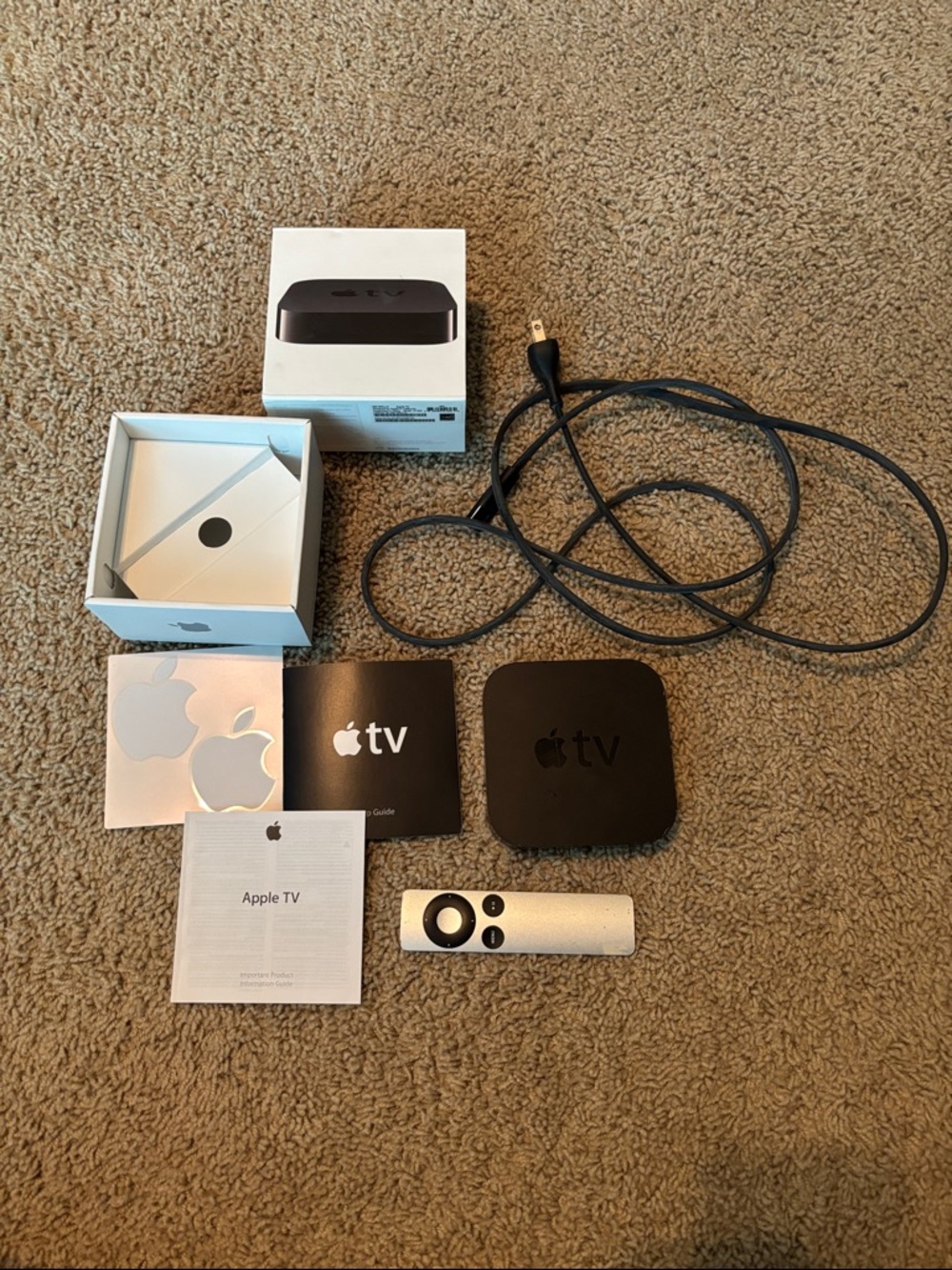 Apple TV 3rd generation Media Streamer - Black with Silver Remote
